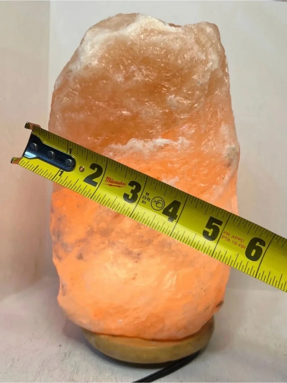 N/A salt lamp
